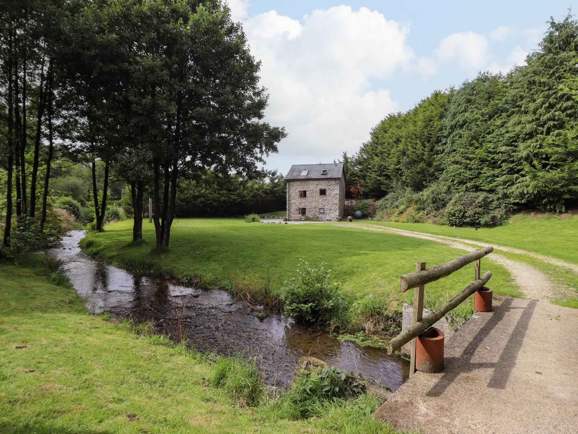Villa Yr Hen Felin Oswestry Exterior foto
