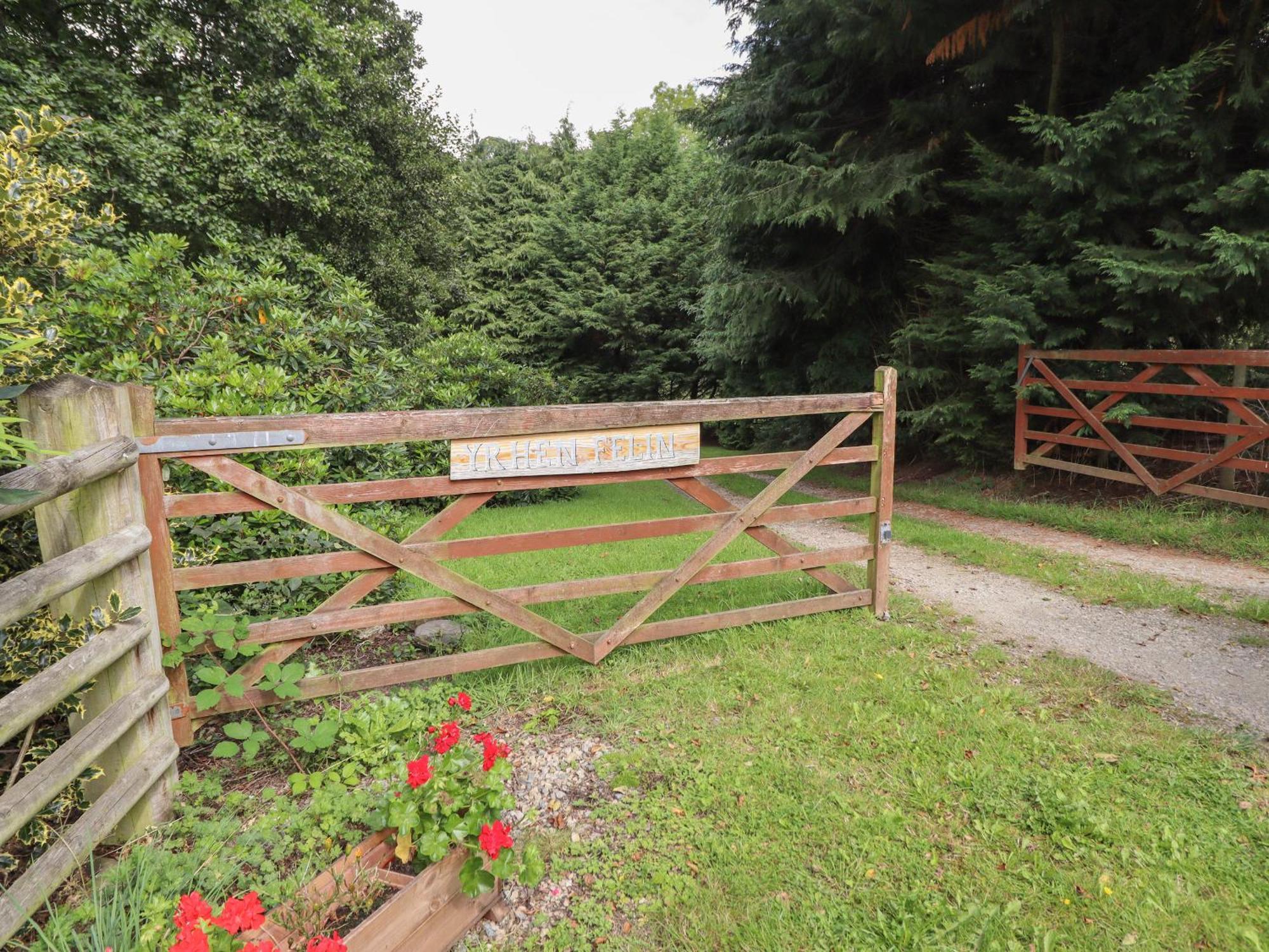 Villa Yr Hen Felin Oswestry Exterior foto